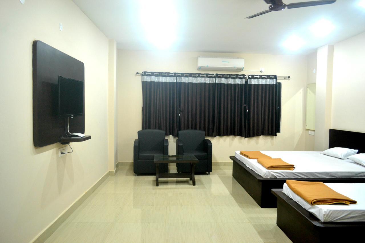 Hotel Bhammars Balangir Ruang foto