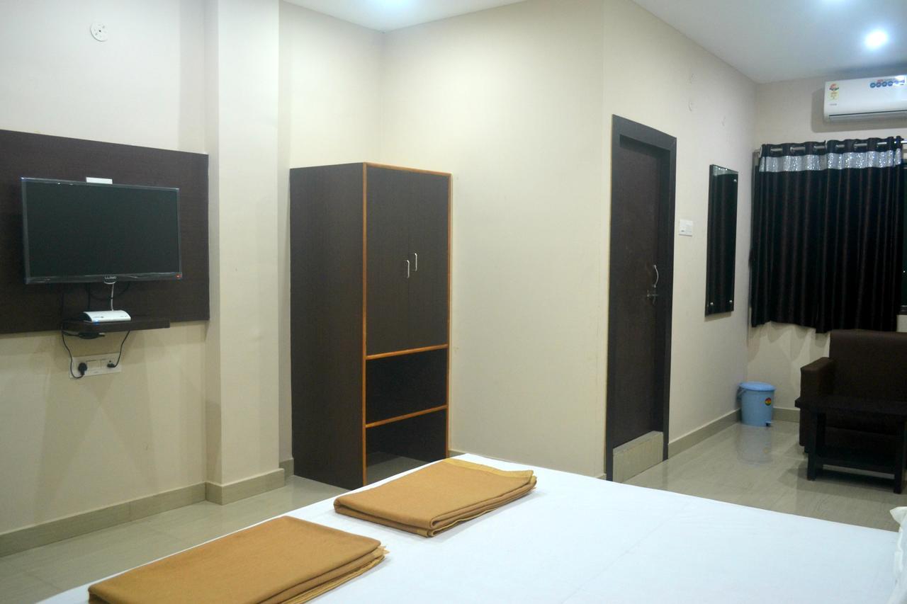 Hotel Bhammars Balangir Ruang foto