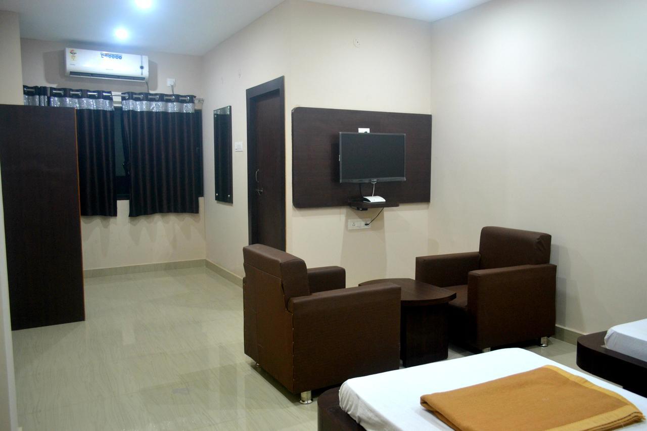 Hotel Bhammars Balangir Ruang foto