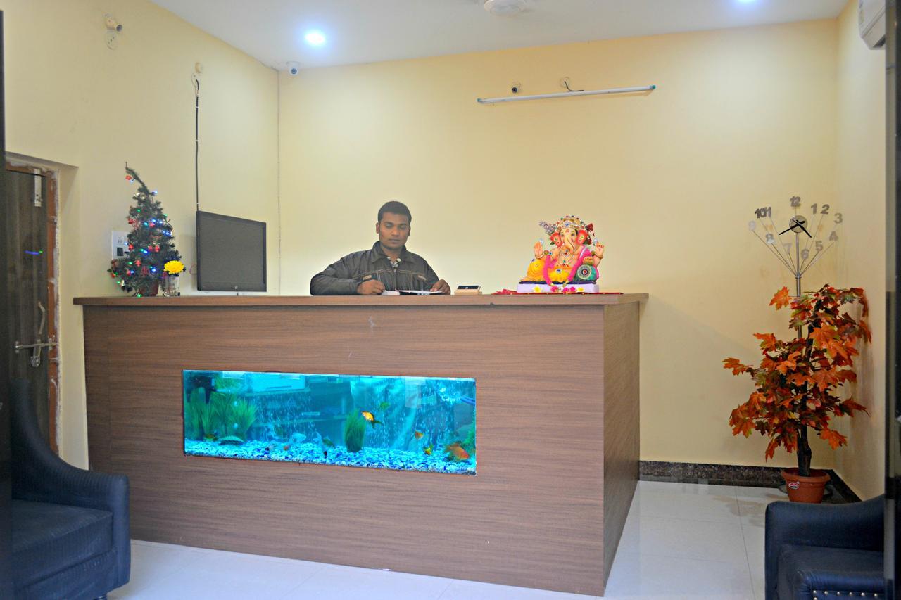 Hotel Bhammars Balangir Bagian luar foto