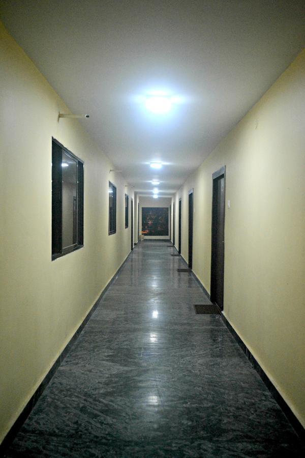Hotel Bhammars Balangir Bagian luar foto
